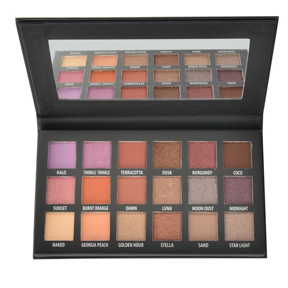 KAB Cosmetics Day + Night Palette - Picture 3 of 5